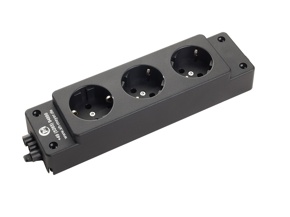 C+P Strip with 3-way sockets (DE)