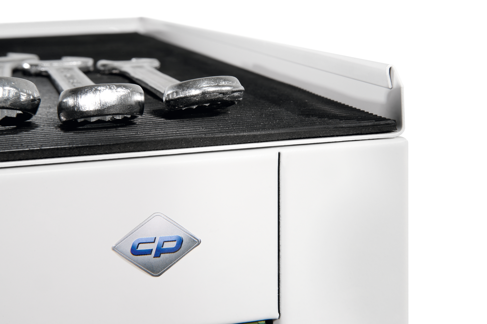 C+P Abrollrand, hintere und seitliche Aufkantung a