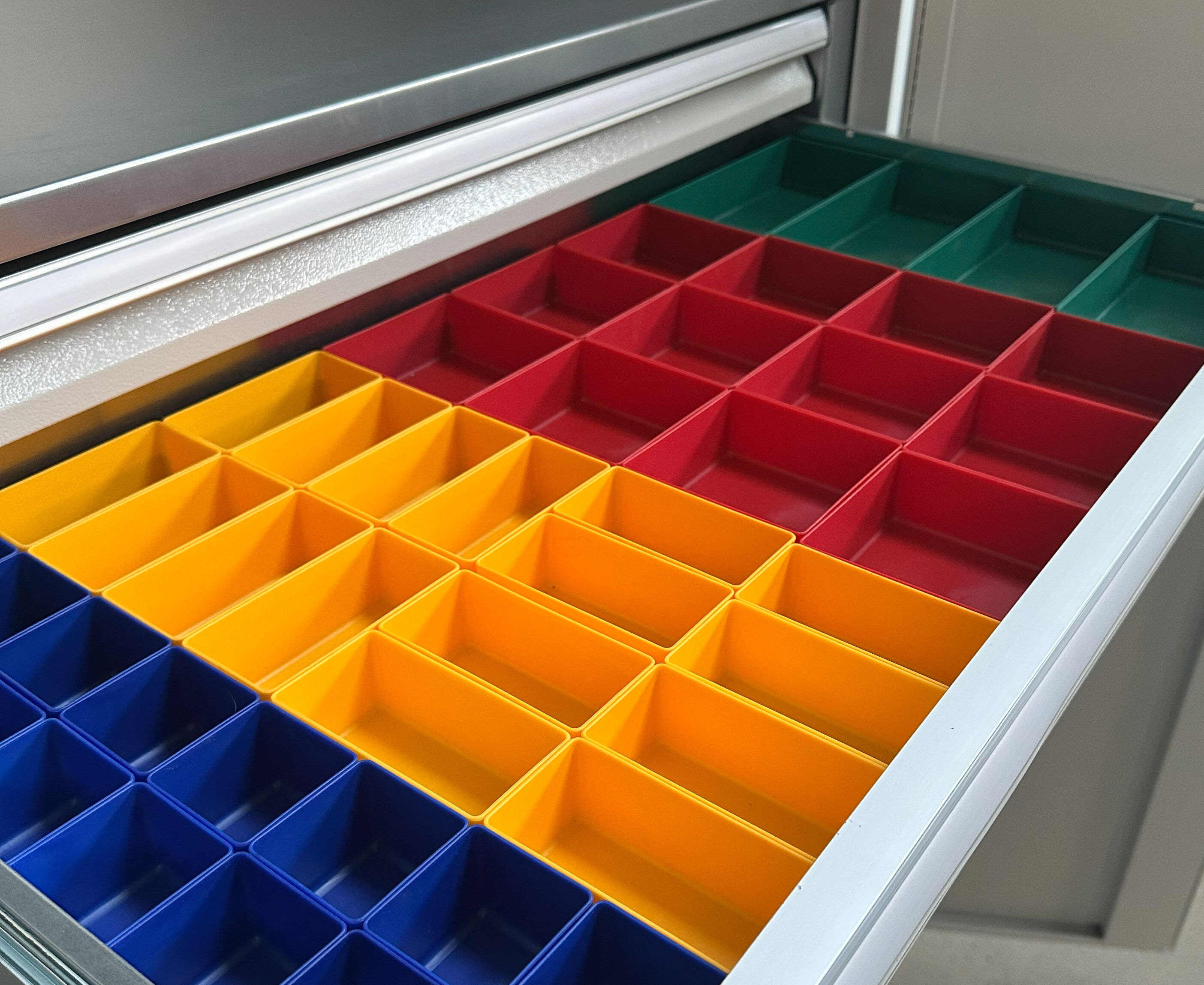 C+P small parts box set, 54x995x418mm