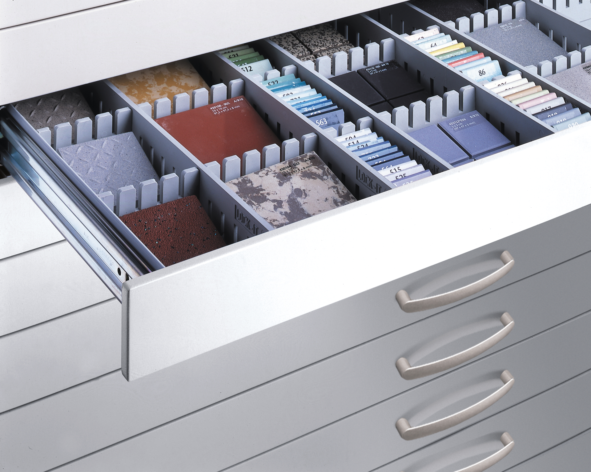C+P Schubladen-Einteilung aus Kunststoff in der Ti